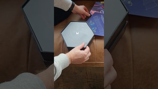 Unboxing Kinera Loki Emerald смотреть онлайн