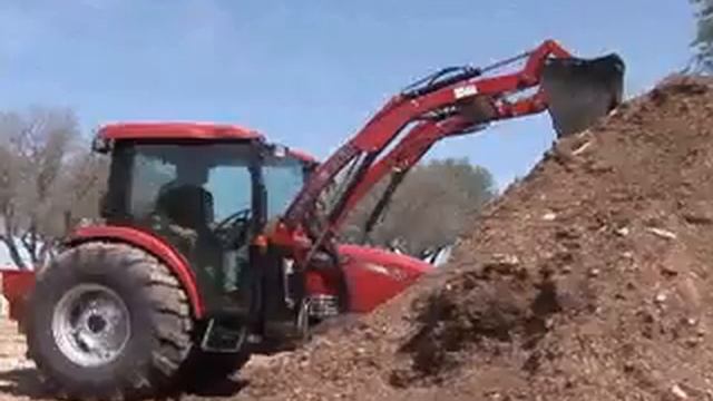 Case IH Farmall Tractor смотреть онлайн