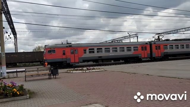 НЕ Ванильная семьЯ на ЖД ВОКЗАЛЕ смотреть онлайн