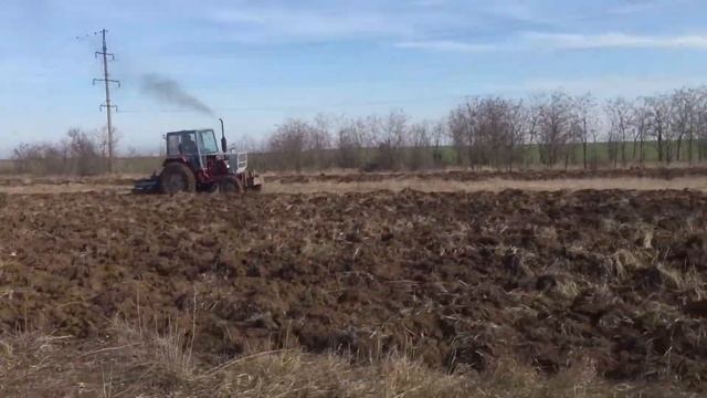 Юмз-6 в пахоте 3х корпусный плуг смотреть онлайн