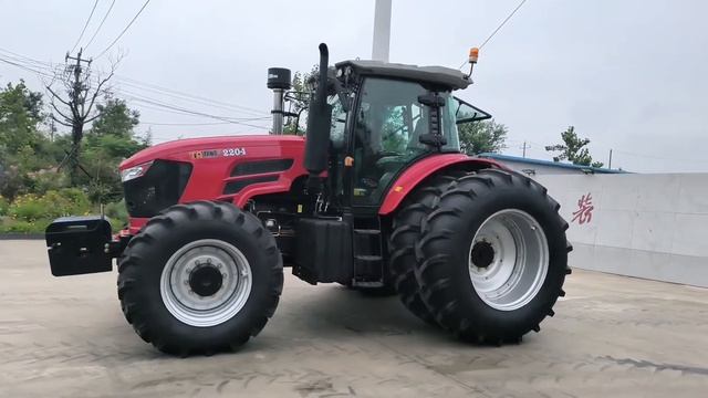 220HP Tractor with Double rear wheel смотреть онлайн