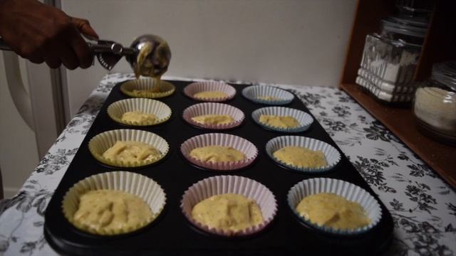 SCD Almond lemon cupcake SCD/Almond dates cake with SCD Honey buttercream frosting смотреть онлайн