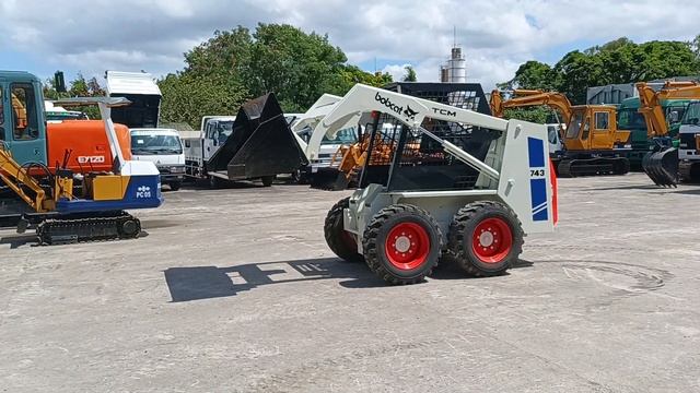 TCM-BOBCAT SKID LOADER 🎌🎌 смотреть онлайн