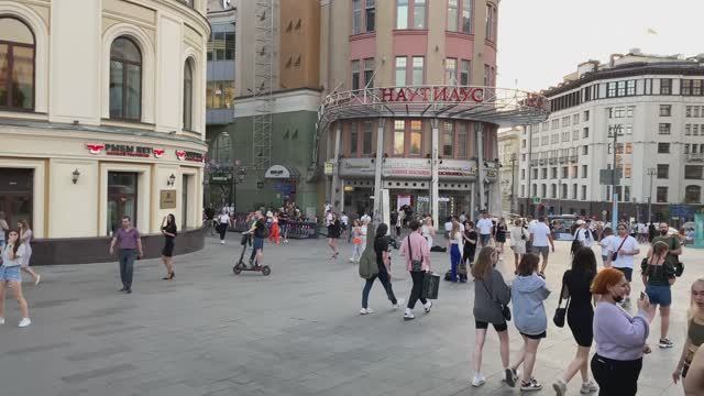 KPop In Public. Moscow. Nikolskaya Street.