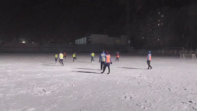 17.11.2022 Футбол, тренировка на стадионе Старт смотреть онлайн