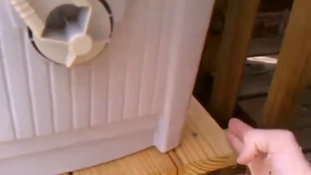 DIY Garden Hose Reel Mount (Side of House) смотреть онлайн