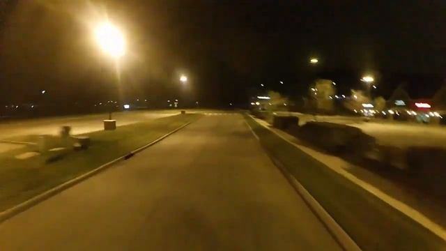 Камера Xiaomi Yi Camera гарно знiмає навiть в темний час доби смотреть онлайн