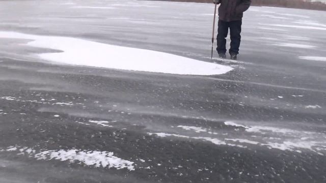 Ветер на льду.