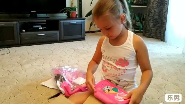 Заказ по каталогу AVON 11/2019 РЮКЗАК, МЕШОК ДЛЯ ОБУВИ, ПЕНАЛ Disney смотреть онлайн