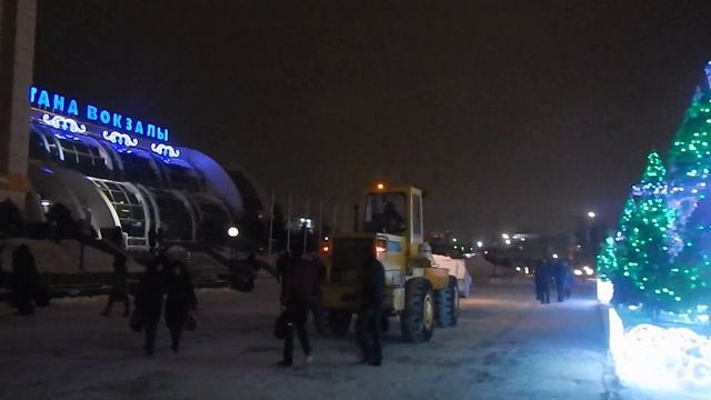 БОЛЬШОЙ ТРАКТОР смотреть онлайн