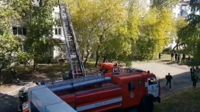 Петропавловск.Пожар напротив Флагмана, по ул
Н. Назарбаева смотреть онлайн