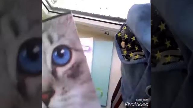 Что лежит в моём школьном рюкзаке❔❓❔ смотреть онлайн