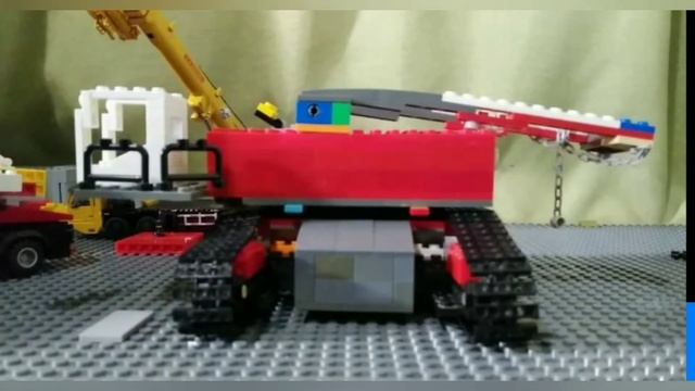 LEGO LIEBHERR LR1700 кран на гусеницах time lapse сборка! смотреть онлайн