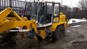 ФРОНТАЛЬНЫЙ ПОГРУЗЧИК АМКОДОР-342В