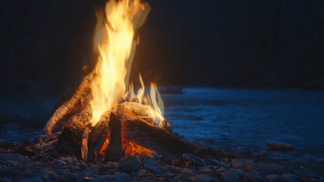 Послушайте этот невероятный звук костра! смотреть онлайн
