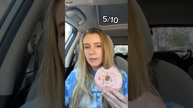 Crumbl Review 🍪 #ytshorts