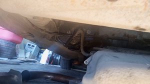 Гранта. Замена хомутов крепления бензобака