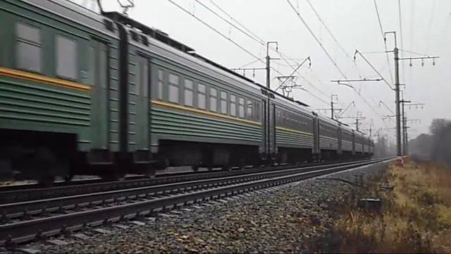 Электропоезд ЭТ2М-112 смотреть онлайн