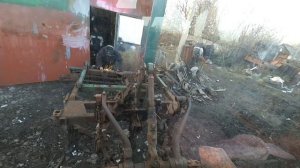 ДТ-75 и самодельный  глубокорыхлитель.