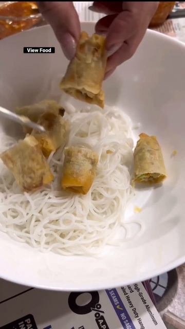 Spring Rolls $ 10.79 50 Pieces In Box At Costco #Shorts@JennaHo99 @JennaHo смотреть онлайн