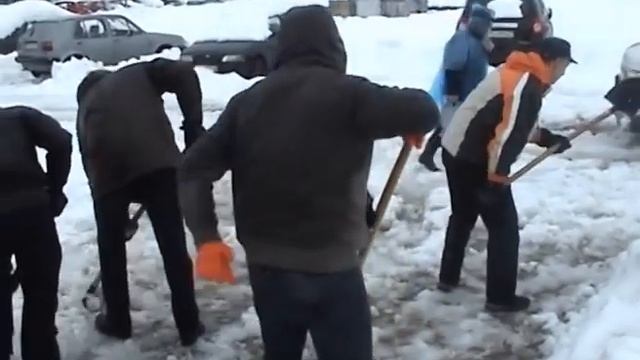 Akcija Foruma mladih SDP-a - Očistimo snijeg смотреть онлайн