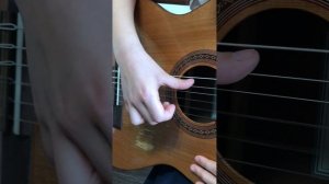 Учу дочку играть на гитаре. Второе занятие.