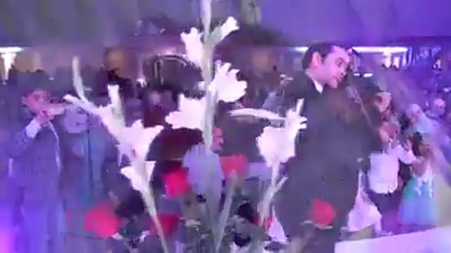 жених показал фокус на свадьбе смотреть онлайн