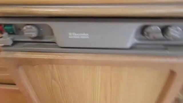 Караван Avondale Sandmartin 1998 год смотреть онлайн