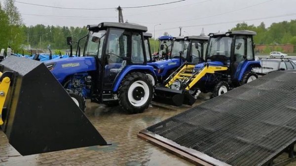 Трактор LOVOL 804 с погрузчиком