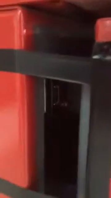 Мособлбанк Сочи банкомат на изоленте смотреть онлайн