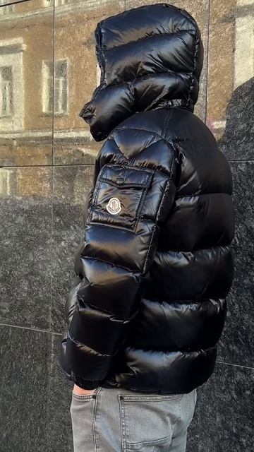 🖤Пуховик Moncler Maya В НАЛИЧИИ. Telegram @sympathyy1 . Дам ссылку на авито, для безопасного заказа смотреть онлайн