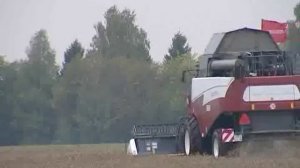 РОСТСЕЛЬМАШ - зерноуборочный комбайн ACROS 590 Plus