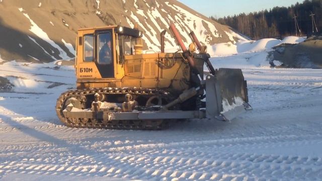 Дрифт на тракторе смотреть онлайн