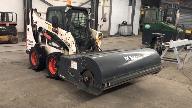 Щетка на Бобкэт смотреть онлайн