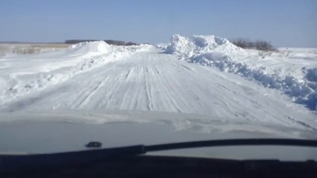 Сугробы дороги Кенжегалы - Полтавка Казахстан смотреть онлайн