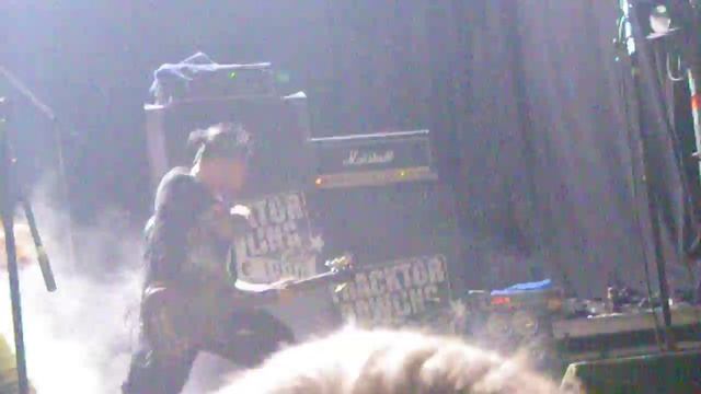 Tracktor Bowling -- Снег.AVI смотреть онлайн