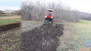 3 корпуса плуга и трактор т -25 (2019)