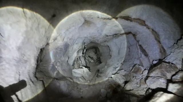 Exploring a "death trap" abandoned Cornish mine 3D maze (Cligga middle level) смотреть онлайн