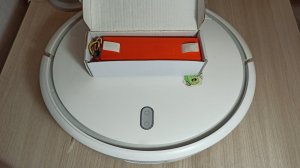 Как поменять аккумуляторную батарею на роботе пылесосе Xiaomi Mi Robot Vacuum Cleaner ?