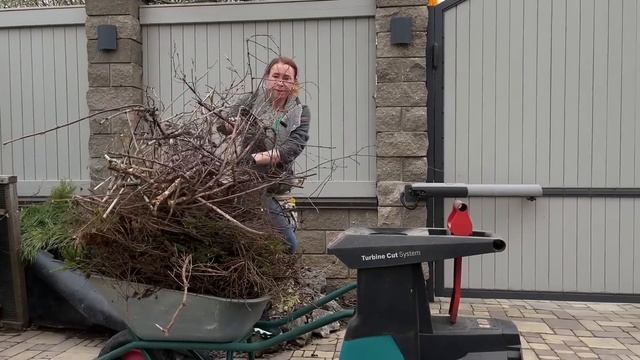 СЕКРЕТ КРАСИВОГО И МАЛОУХОДНОГО САДА! ВСЕГО ОДНО ДЕЙСТВИЕ!