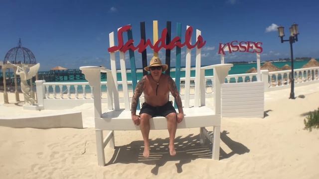 Sandals Royal Bahamian смотреть онлайн