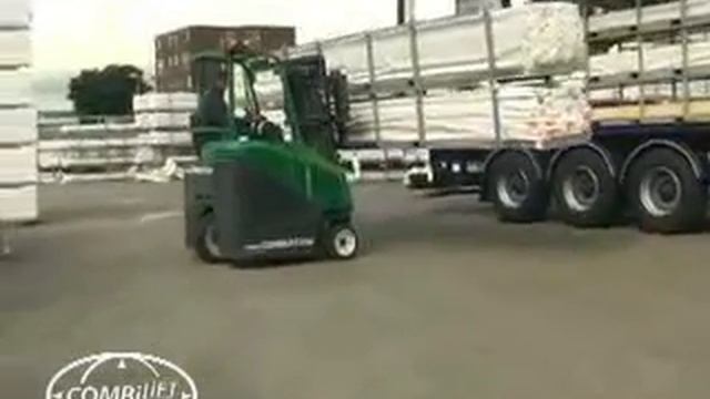 Компактный многоходовый вилочный погрузчик Combilift Combi-CB смотреть онлайн