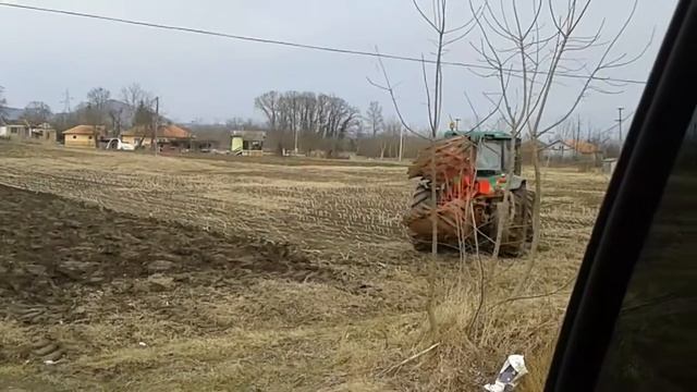 JOHN DEERE 8310 VUČE PET BRAZDI PLUG смотреть онлайн