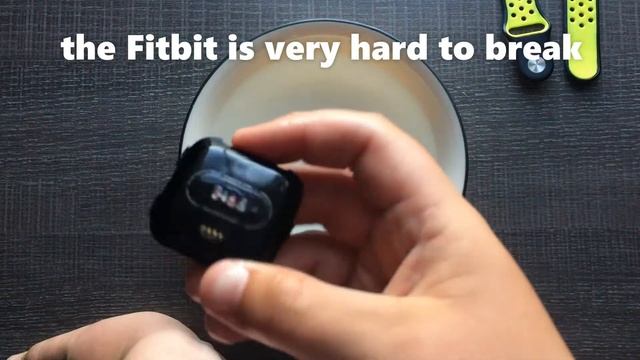 Durability test on the Fitbit versa смотреть онлайн
