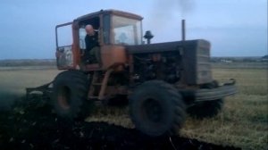 Дт 75 на колесах, с плугом !