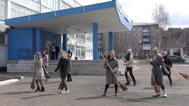 Вместе на субботник! смотреть онлайн