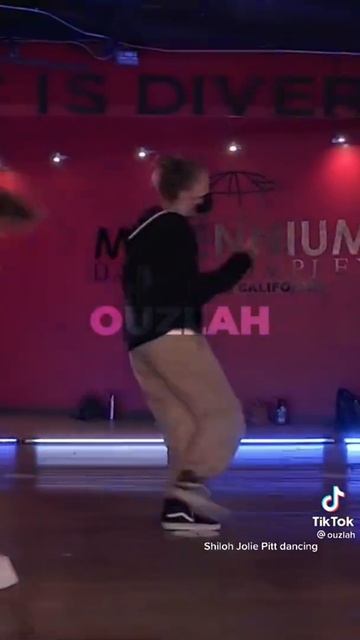 SHILOH JOLIE PITT NEW VIDEO DANCING #shilohjoliepitt смотреть онлайн