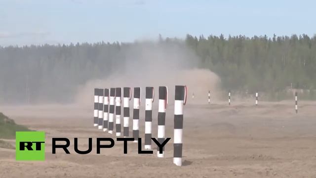 «Гонку героев» в Петербурге открыли «танковым вальсом» смотреть онлайн