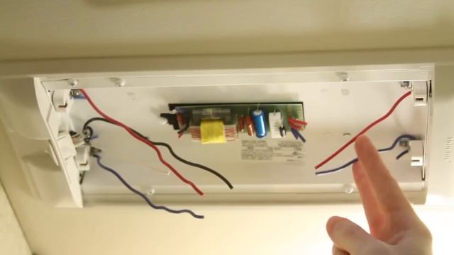 Converting RV Lights to LEDs — PART 4 — 12" Fluorescent Tubes смотреть онлайн