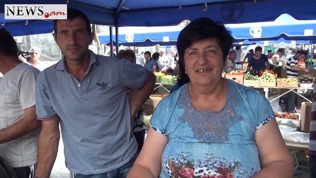 Մեր նախարարն ա, մի քիչ ավել լցրինք. Սերգո Կարապետյանը հաղարջ գնեց գյուղացիներից